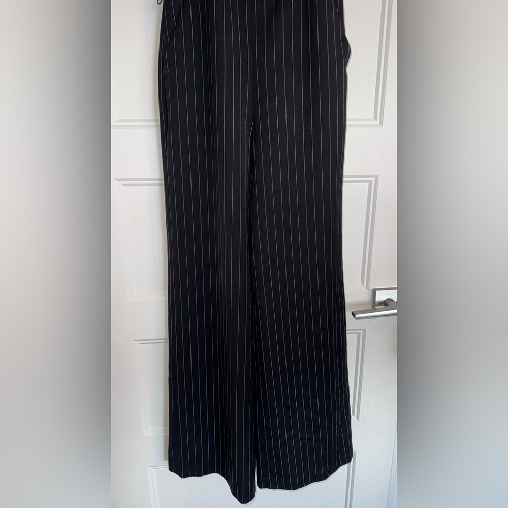 Lauren Ralph Lauren Black/White Pinstripe Wide Leg Jumpsuit Sleeveless V-Neck 2 - Picture 12 of 12